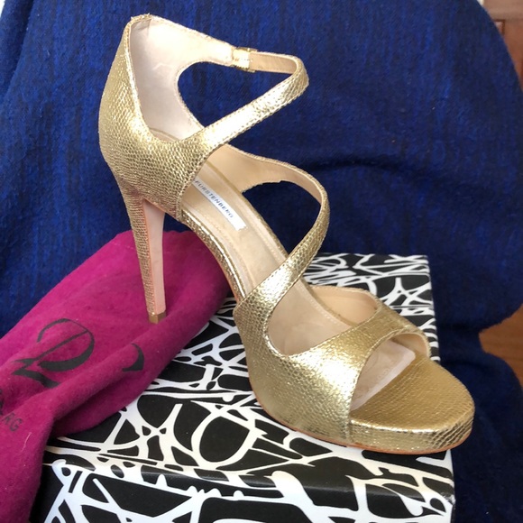 Diane Von Furstenberg platinum, lizard print, sandals. - Picture 5 of 15